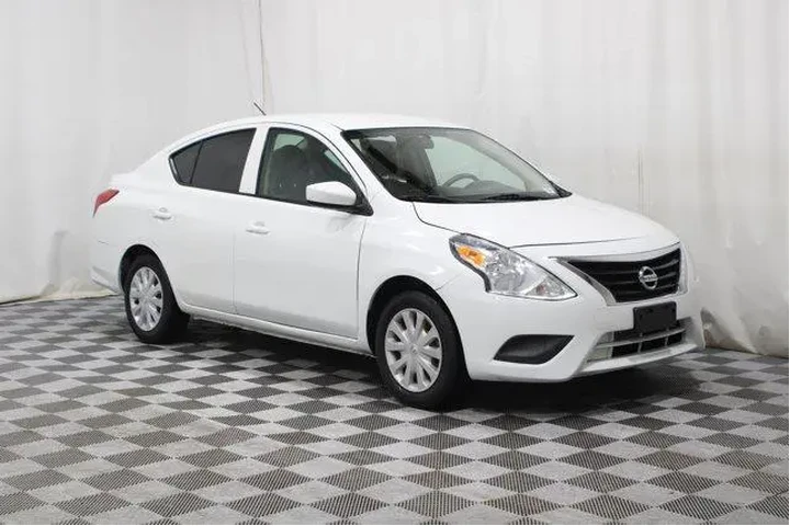 $8948 : Nissan Versa 2017 1.6 S 4dr image 1