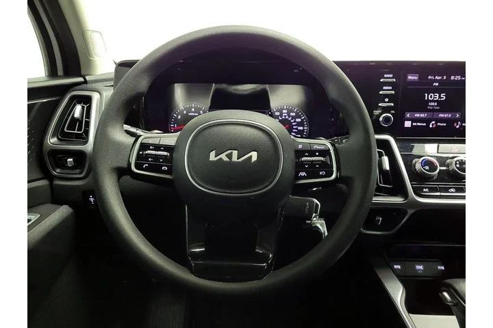 $23998 : Kia Sorento 2023 LX 4dr SUV image 10