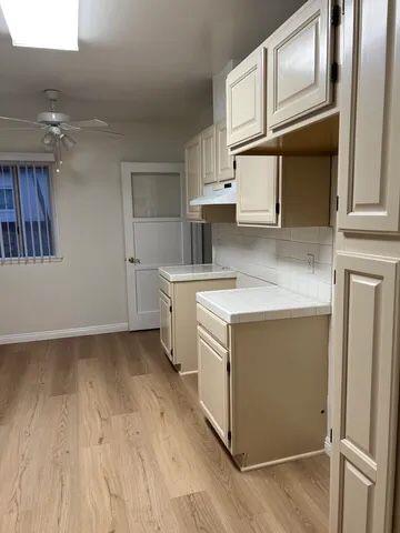 $1200 : Available 3 & 2 BEDROOM image 4