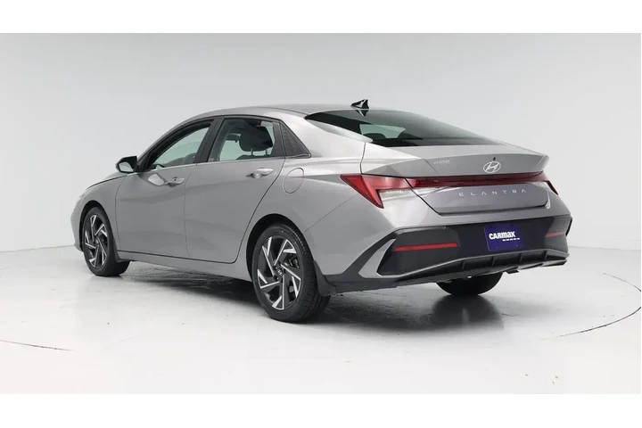 $21998 : Hyundai ELANTRA 2024 SEL 4dr image 2
