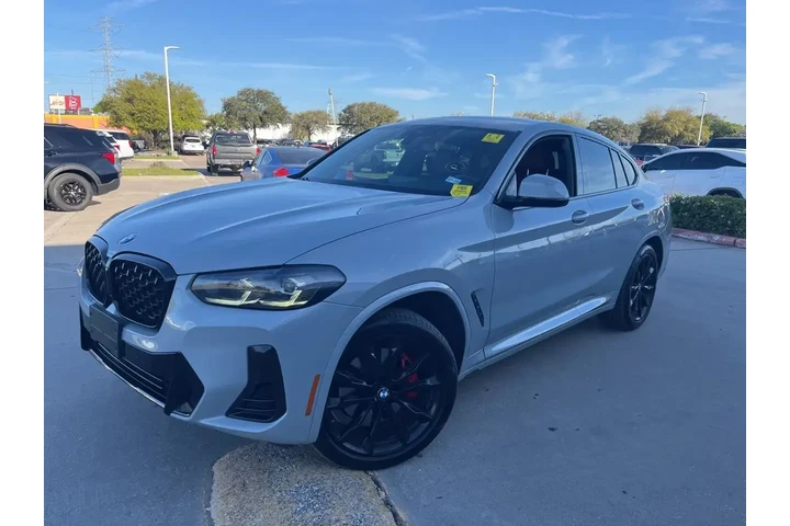 $31391 : BMW X4 2022 AWD xDrive30i 4d image 1