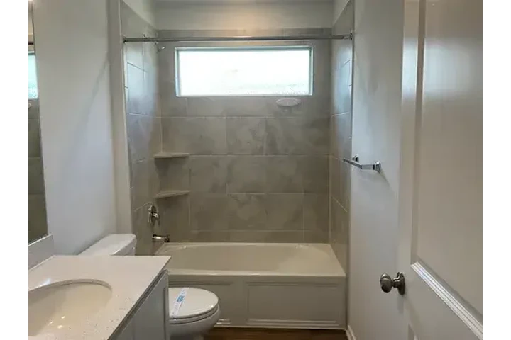 $1300 : Affordable Apartments image 1