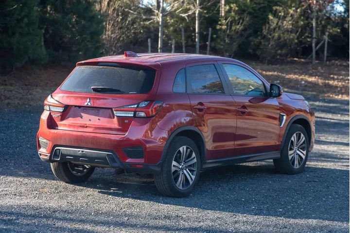 $16995 : Mitsubishi Outlander Sport 2 image 8