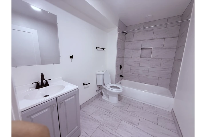 $2400 : Renta departamento en LA image 5