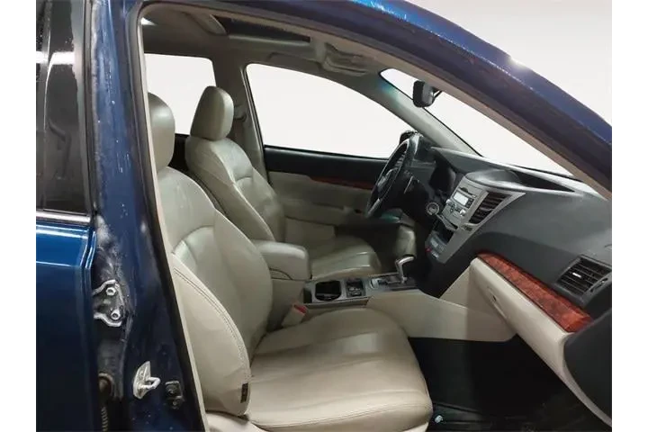 $6961 : Subaru Outback 2011 AWD 2.5i image 9