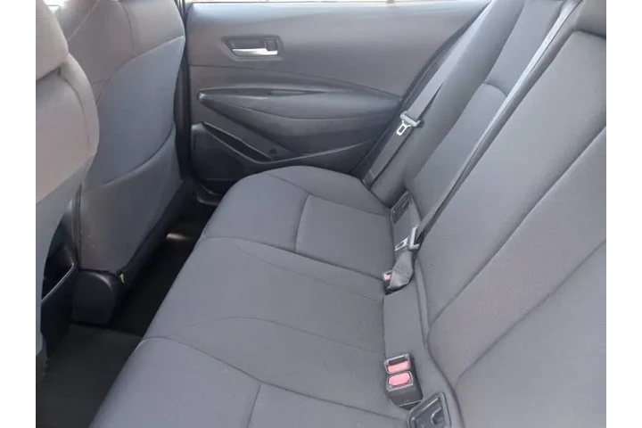 $16500 : 2021 Corolla LE image 4