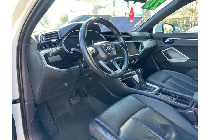 $17995 : 2020 Q3 quattro Premium 45 TF image 10