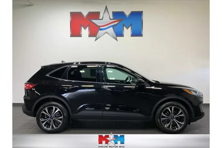 $24488 : Ford Escape 2022 AWD SE 4dr image 1