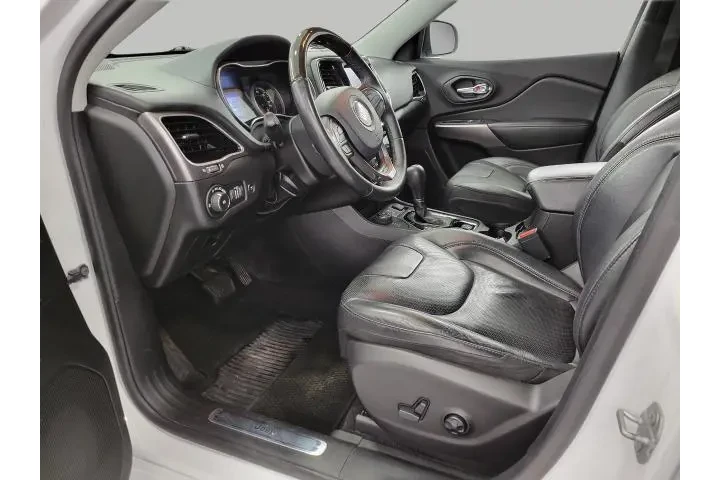 $17140 : Jeep Cherokee 2019 4x4 Overl image 10