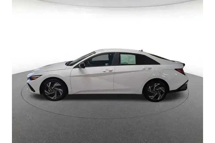 $21000 : Hyundai ELANTRA 2025 SEL Spo image 4