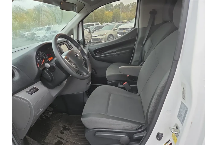 $12995 : 2019 NV200 SV image 10