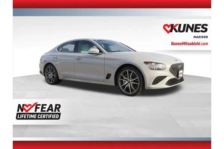 $29477 : Genesis G70 2025 2.5T Standa image 1