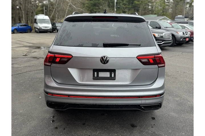 $22585 : 2022 Tiguan SE R-Line Black image 6