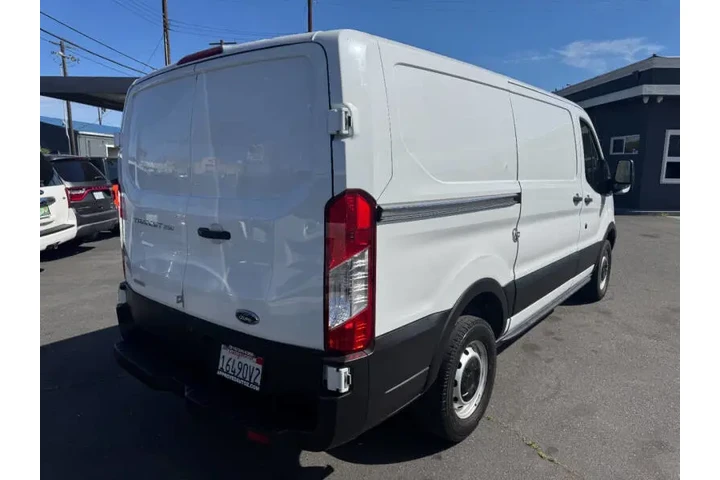 $13998 : 2019 Transit 250 image 8