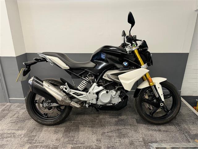 $2700 : Bmw G 310 R Low Miles Full image 4