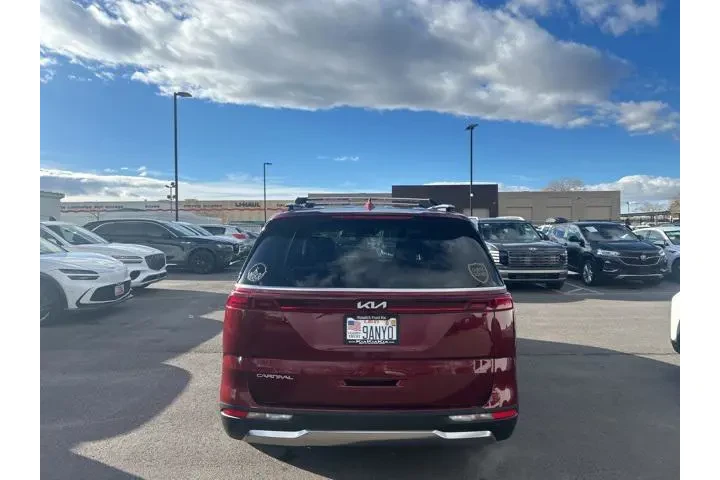 $38800 : Kia Carnival 2024 SX 4dr Min image 6