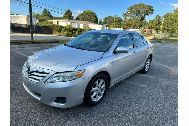 $4200 : 2011 Camry image 9