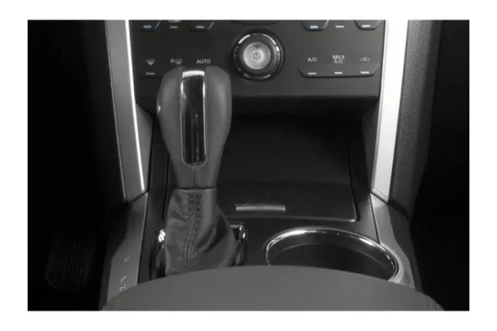 $3990 : Ford Explorer 2015 XLT 4dr S image 10