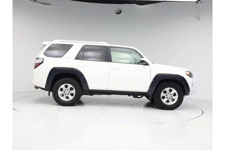 $25998 : Toyota 4Runner 2016 4x2 SR5 image 7