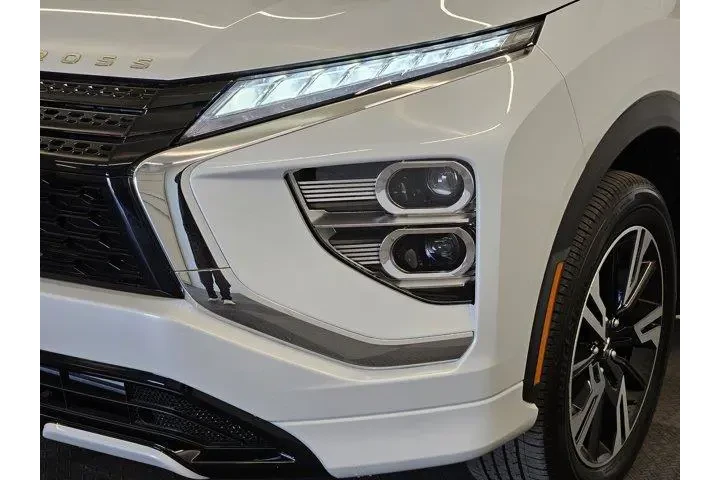 $26885 : Mitsubishi Eclipse Cross 202 image 8