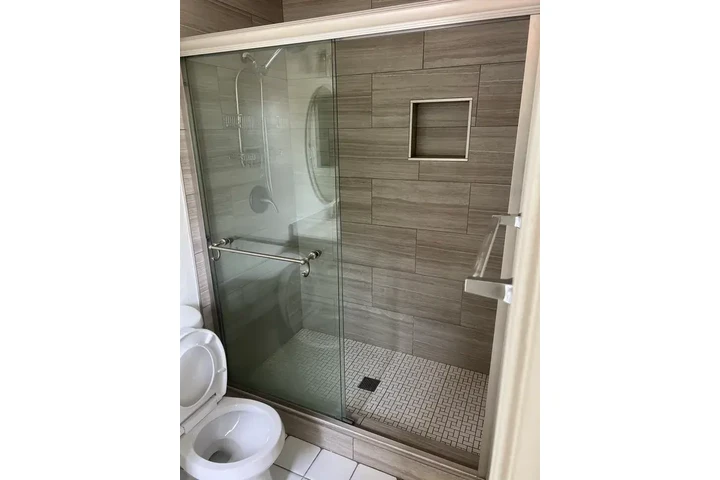 $1600 : Available En Rancho 🏡 image 4