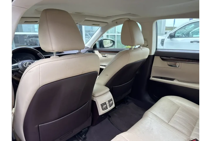 $17950 : Lexus ES 350 2016 4dr Sedan image 8