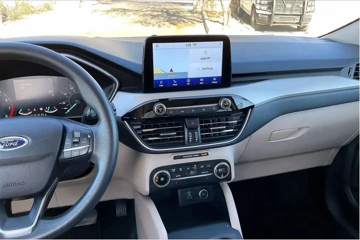 $11894 : Ford Escape 2020 SE 4dr SUV image 6