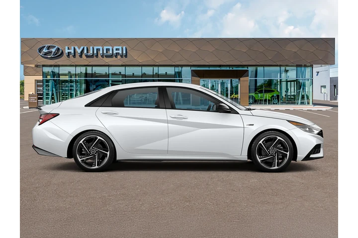 $20983 : Hyundai ELANTRA 2023 N Line image 9