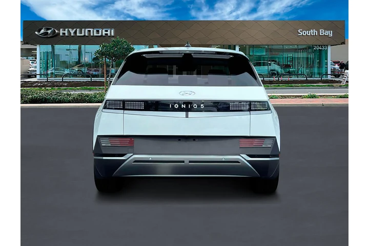 $23998 : Hyundai IONIQ 5 2024 SEL 4dr image 6