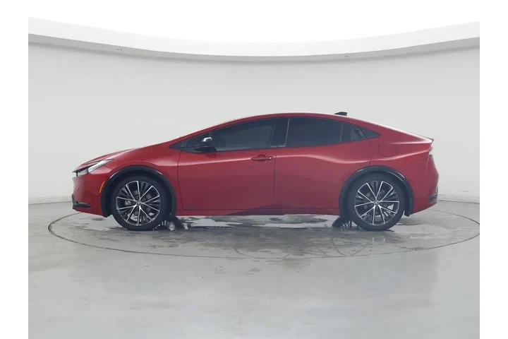 $33998 : Toyota Prius 2024 AWD Limite image 3