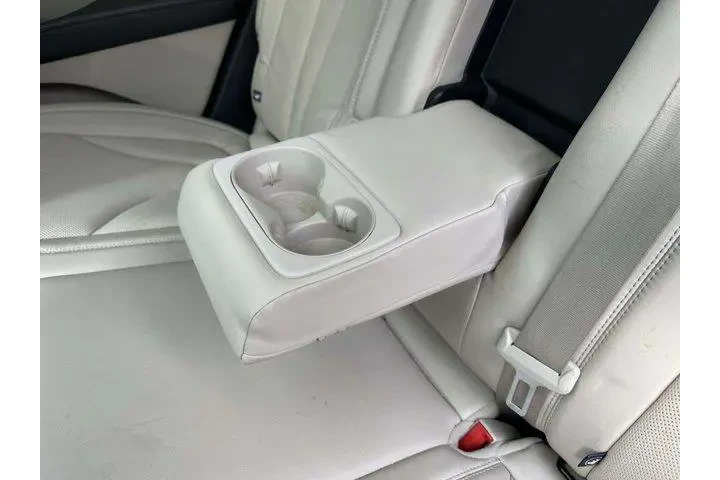 $22695 : Lincoln Nautilus 2020 AWD Re image 10