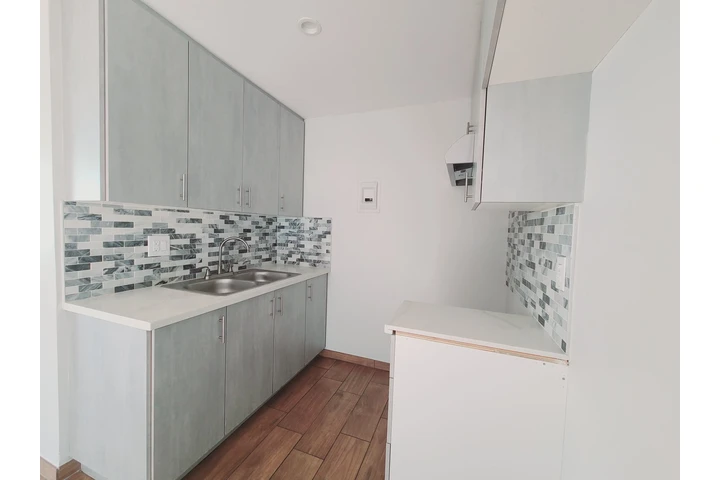 $1999 : RENTO APARTAMENTO image 3