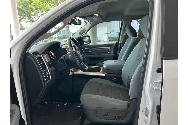 $23933 : Ram 1500 Classic 2019 4x2 Wa image 5
