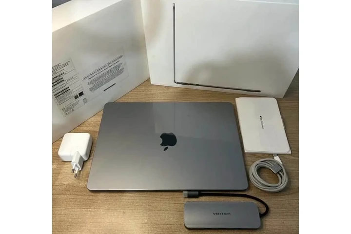$1000 : Apple MacBook Air 2020 image 3