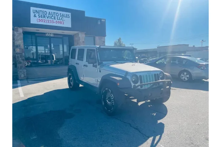 $8999 : 2011 Wrangler Unlimited Sahara image 9