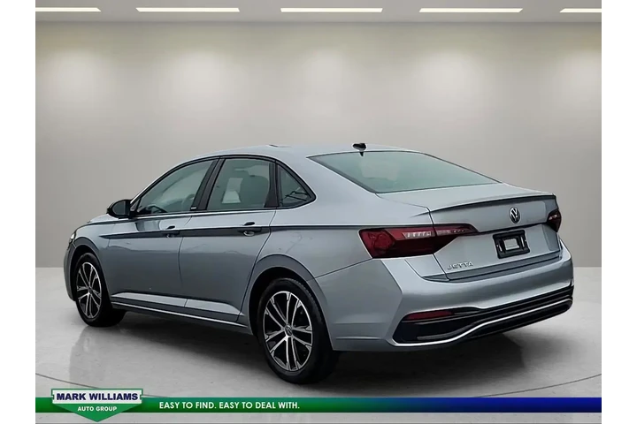 $18998 : Volkswagen Jetta 2023 Sport image 6
