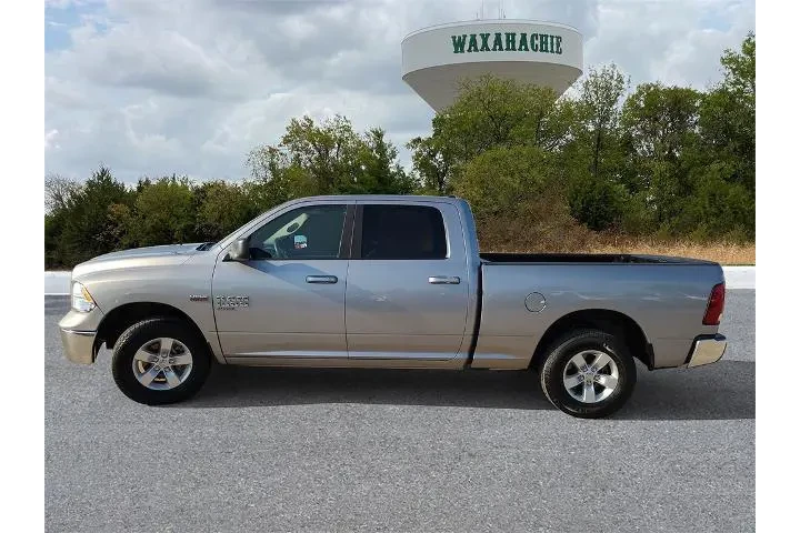 $25467 : Ram 1500 Classic 2021 4x4 SL image 3