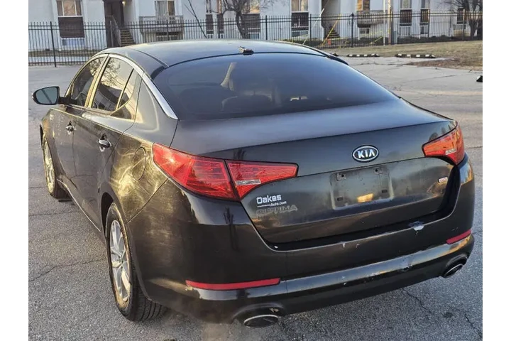 $3250 : 2011 Optima LX image 8