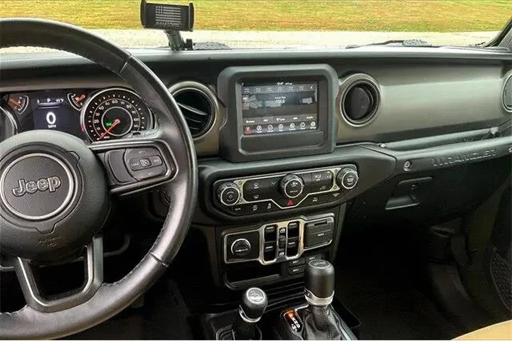 $28989 : Jeep Wrangler Unlimited 2022 image 6