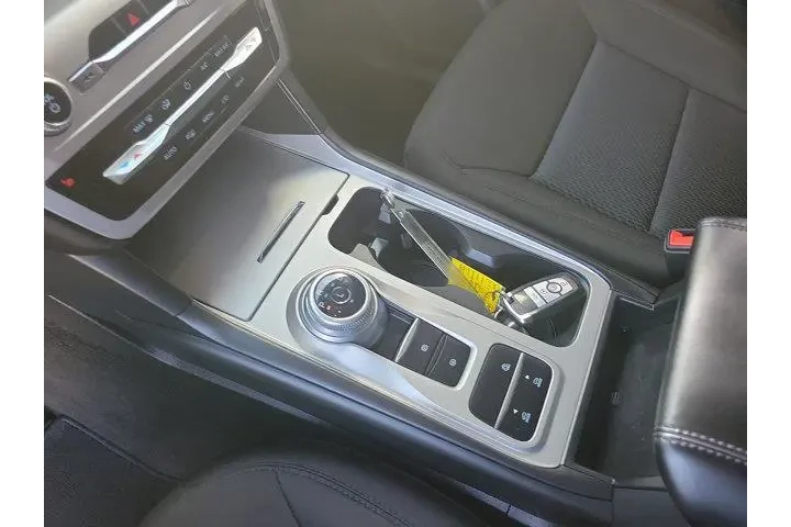 $26400 : Ford Explorer 2022 XLT 4dr S image 8