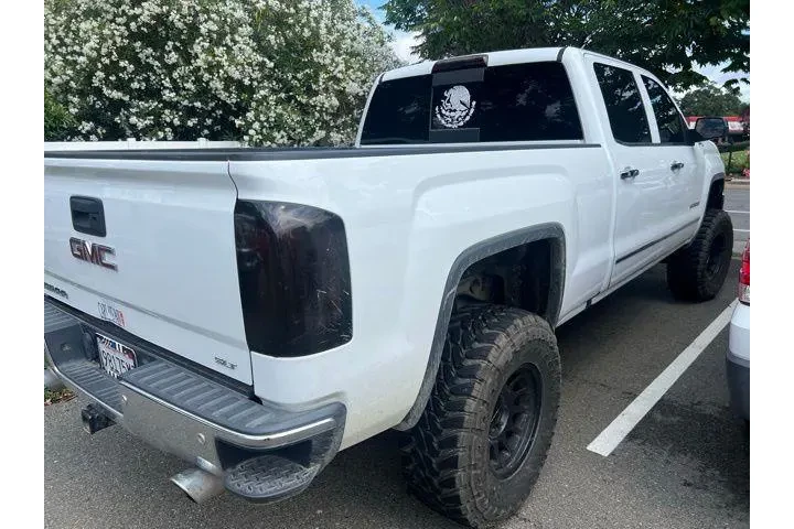 $32988 : GMC Sierra 1500 2018 4x4 SLT image 10
