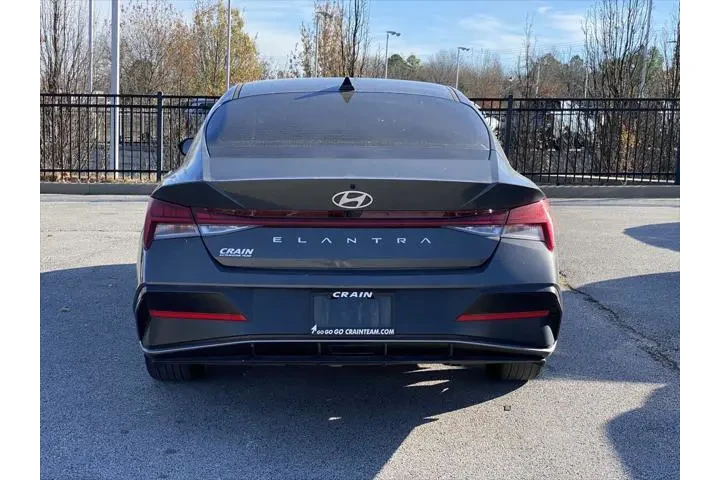 $20108 : Hyundai ELANTRA 2024 SEL 4dr image 6