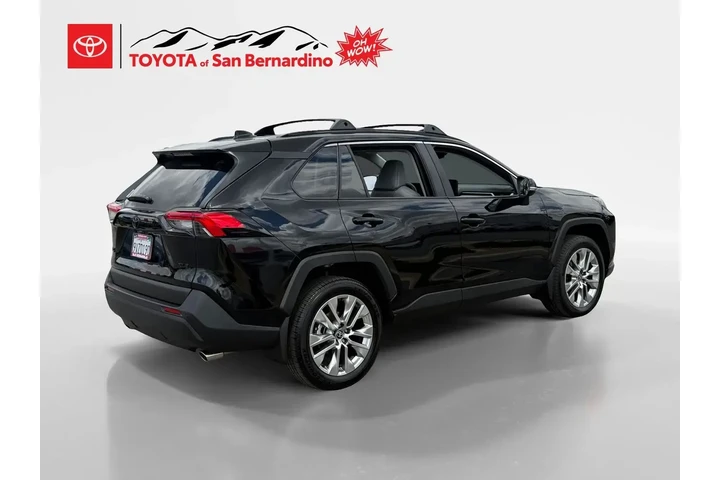 $39978 : Toyota RAV4 2025 XLE Premium image 5