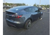 $29990 : Tesla Model Y 2023 AWD Perfo thumbnail