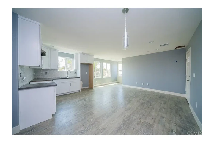 $3295 : Beautiful Home 3B/2B image 2
