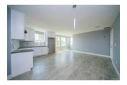 $3295 : Beautiful Home 3B/2B thumbnail