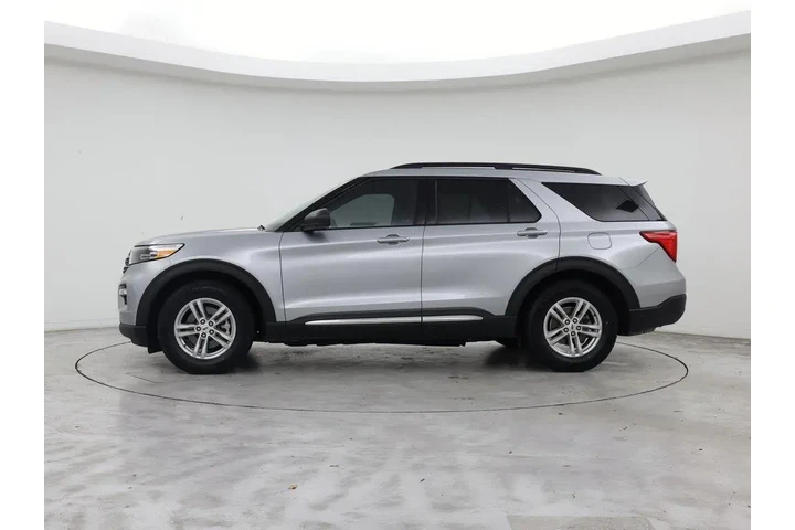 $27998 : Ford Explorer 2024 XLT 4dr S image 3