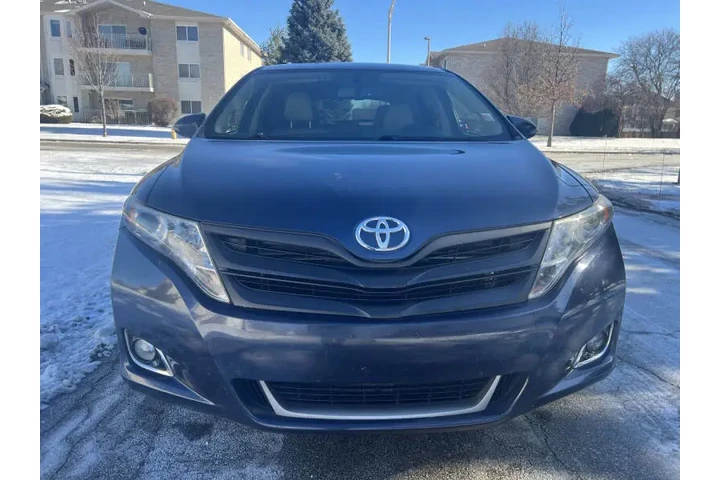 $15997 : 2015 Venza XLE image 3