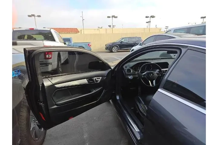 $25085 : Mercedes-Benz C-Class 2012 C image 5