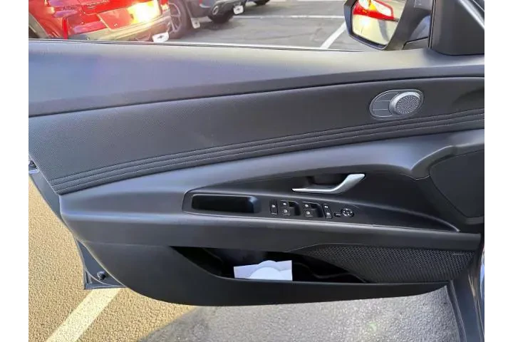 $18999 : Hyundai ELANTRA Hybrid 2023 image 8